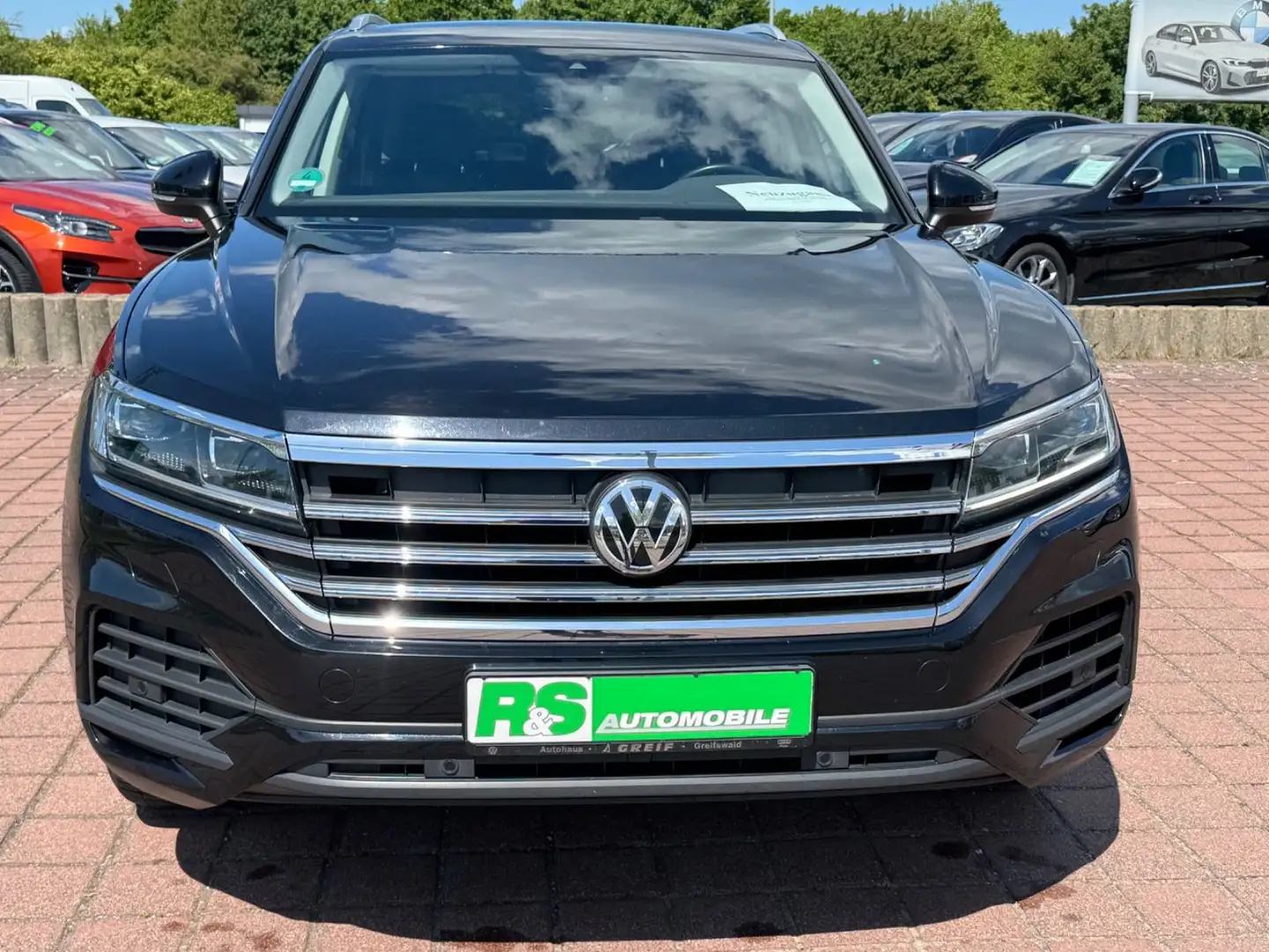 Volkswagen Touareg 3.0TDI  4Motion Luftfederung AHK Negro - 2