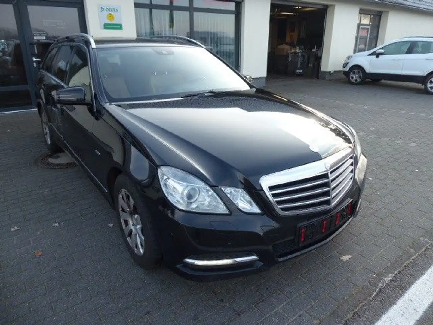Mercedes-Benz E 350 T-Modell CDi Avatntgarde 3,0 V6 Noir - 2