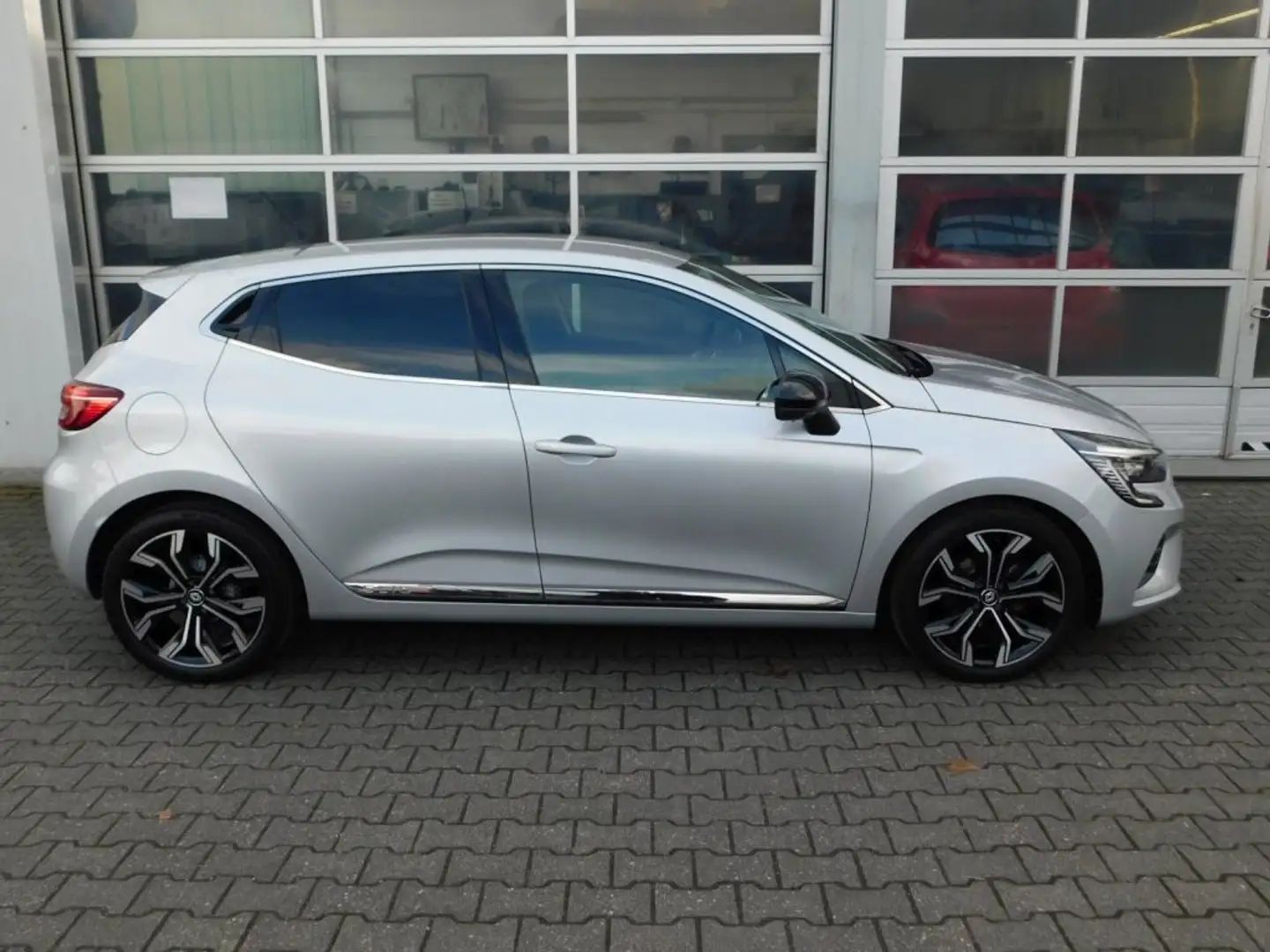 Renault Clio V INTENS TCe 100 LPG RFK Sitzheizung Grey - 2