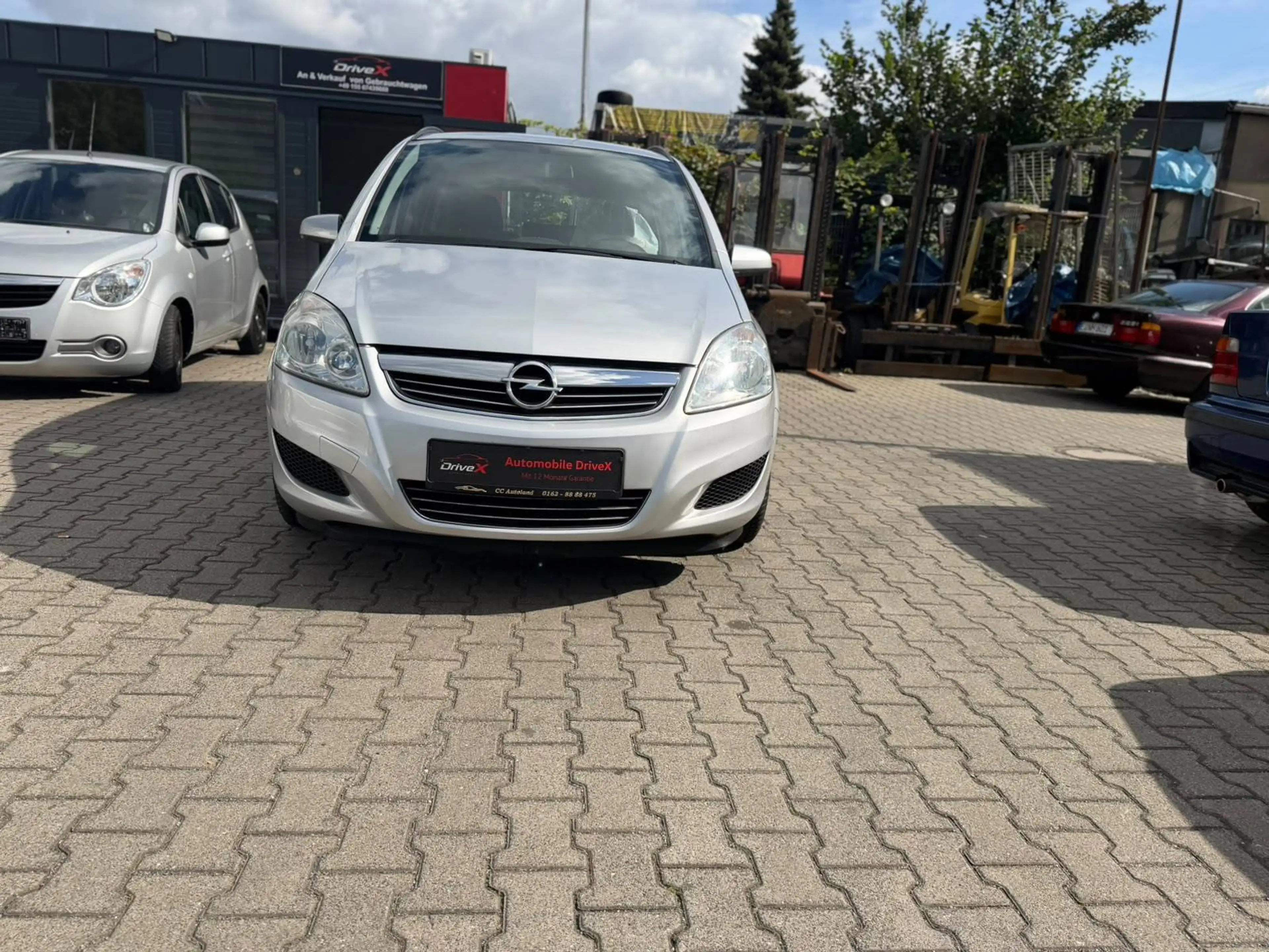 Opel Zafira Zafira Diesel 1.9 CDTI — photo 7