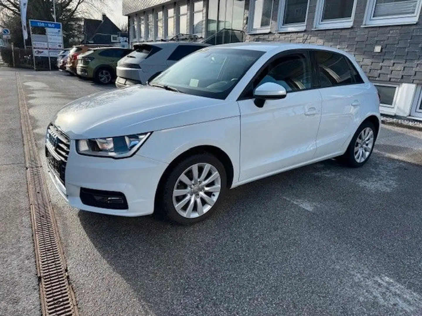 Audi A1 Sportback Blanc - 1