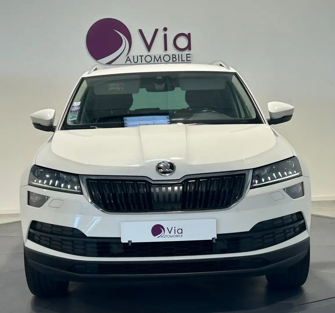 Skoda Karoq 1.5 TSI 150 ch BVA DSG7 Style, sieges chauffant, hayon electrique Blanc - 2