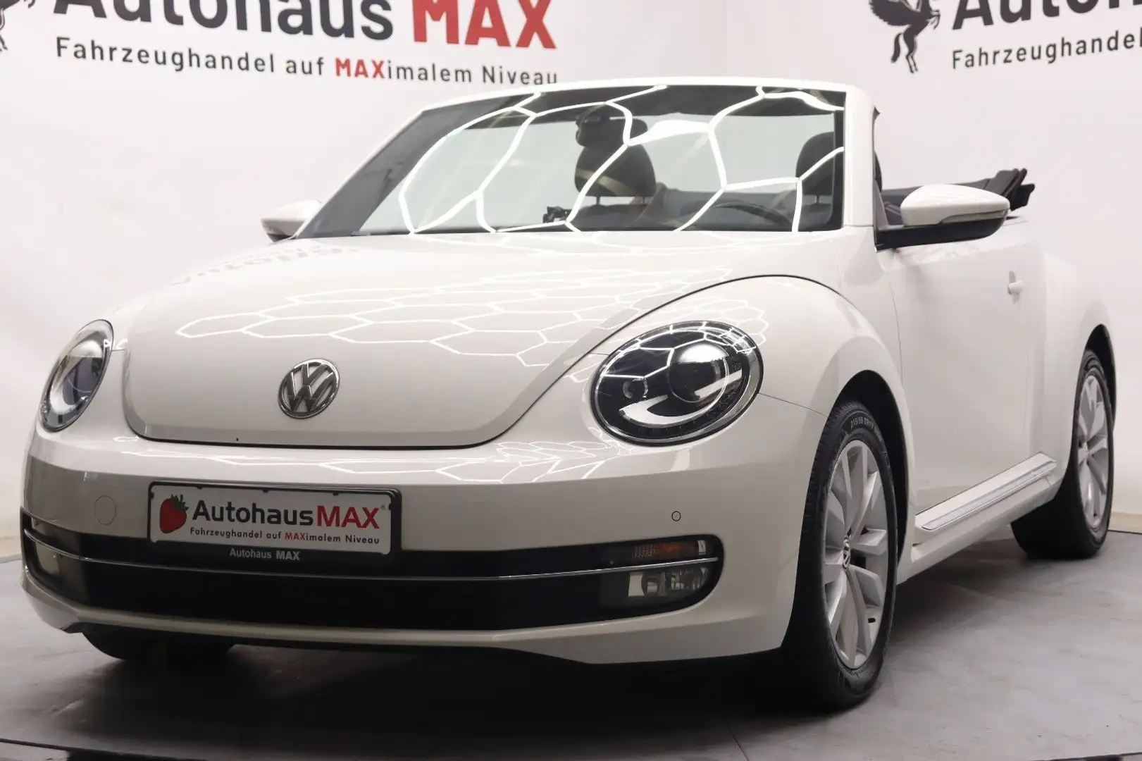 Volkswagen Beetle Cabriolet Design~1.Hand~SZH~Tempomat Blanc - 1