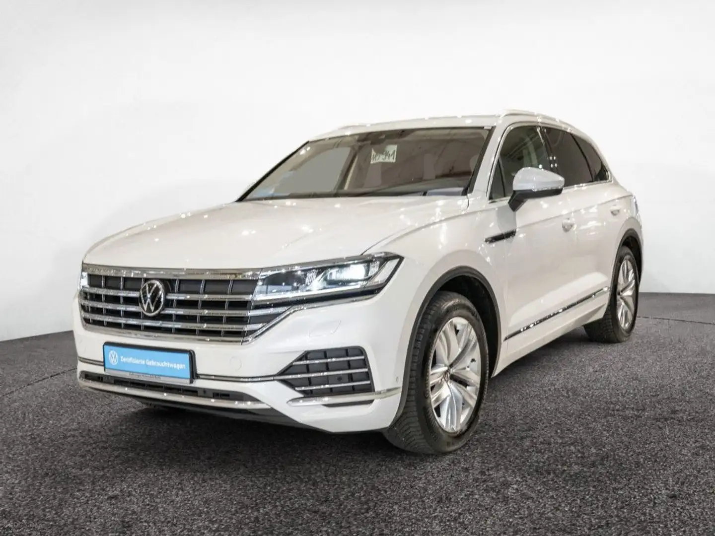 Volkswagen Touareg 3.0 V6 TDI AG8 Leder Navi R-Kam AHK Weiß - 2