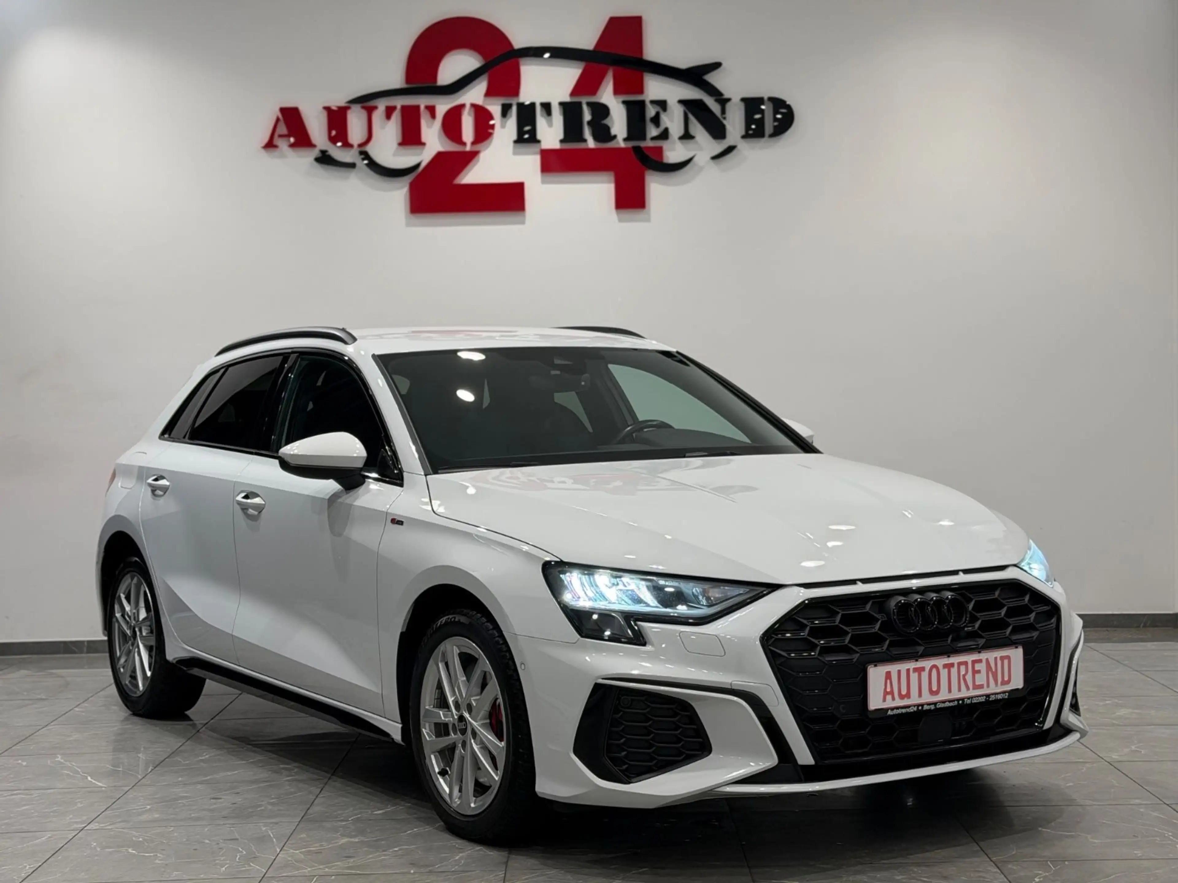 Audi A3 Sportback 45 TFSI e S-LINE SPORTPAKET 1.HAND — photo 4