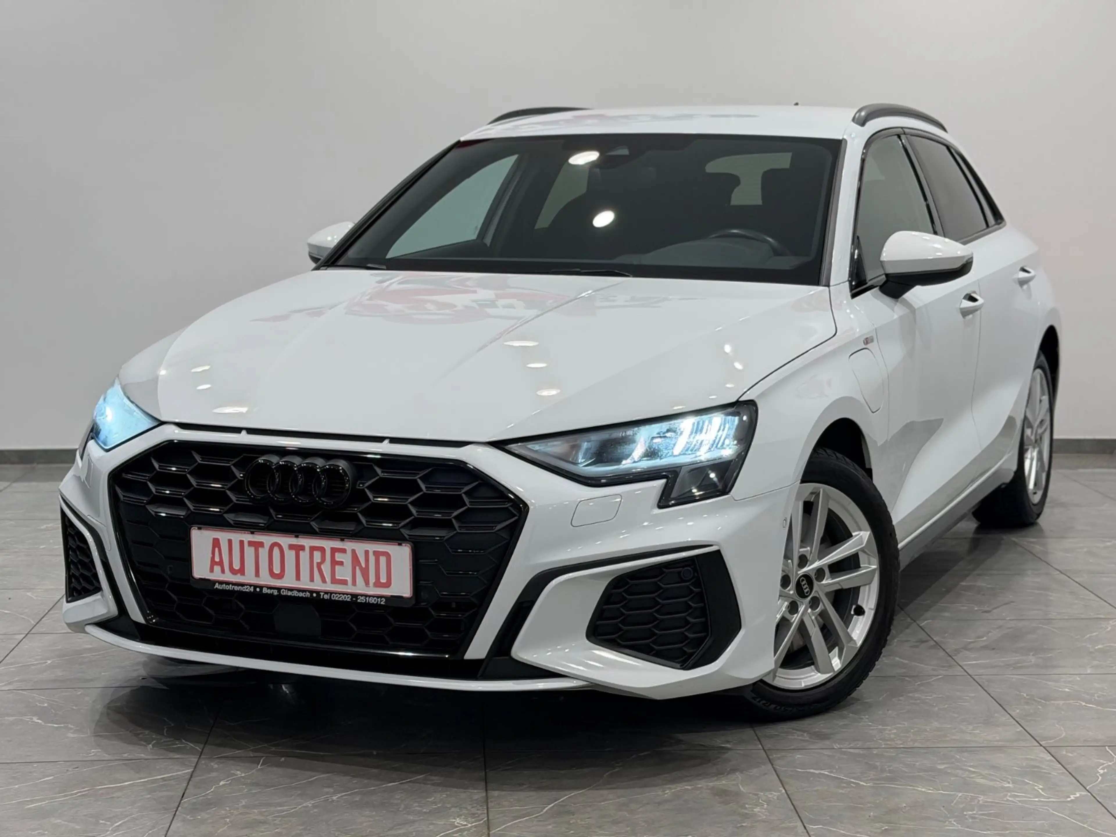 Audi A3 Sportback 45 TFSI e S-LINE SPORTPAKET 1.HAND — photo 5