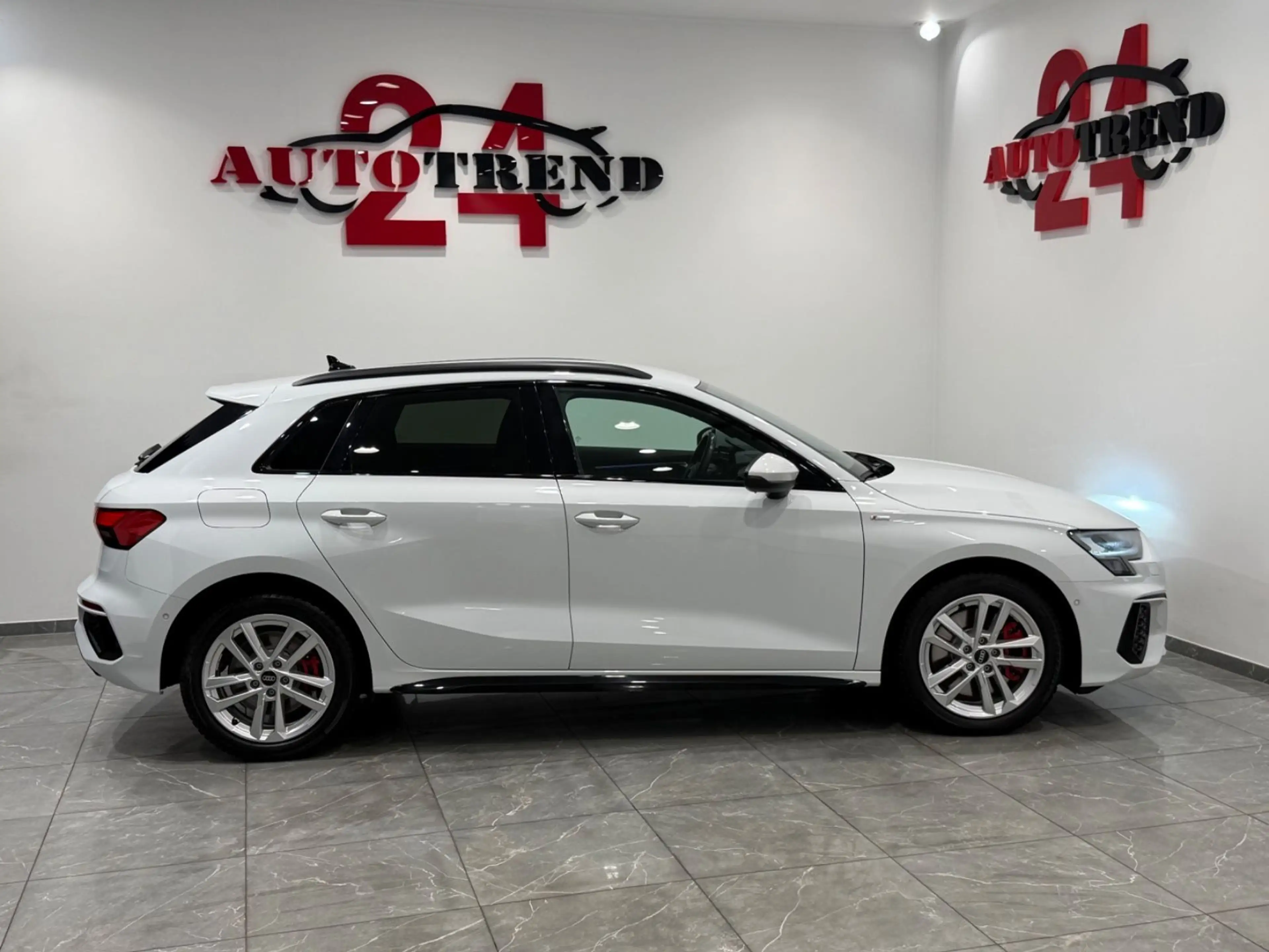 Audi A3 Sportback 45 TFSI e S-LINE SPORTPAKET 1.HAND — photo 8