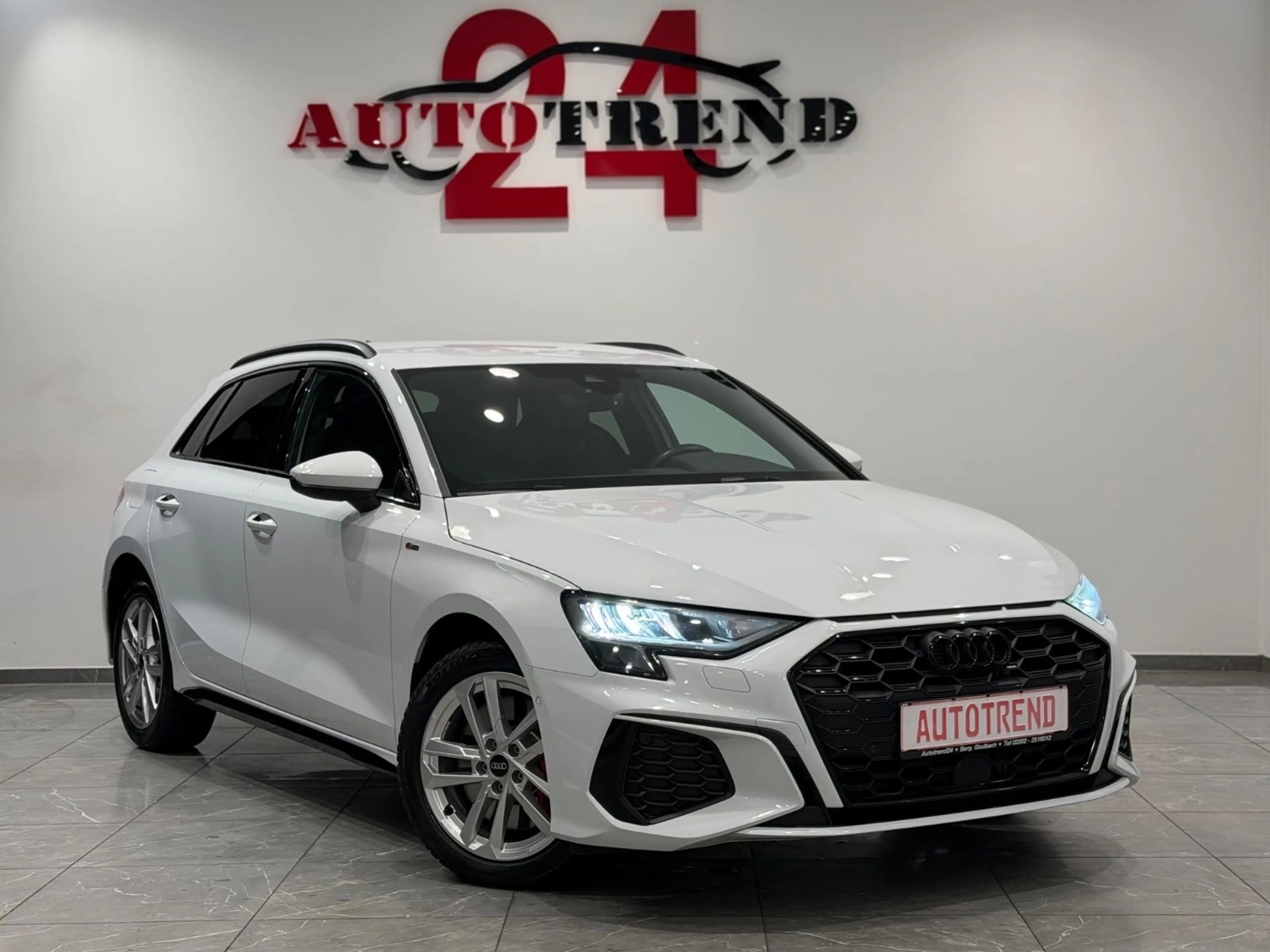 Audi A3 Sportback 45 TFSI e S-LINE SPORTPAKET 1.HAND — photo 2
