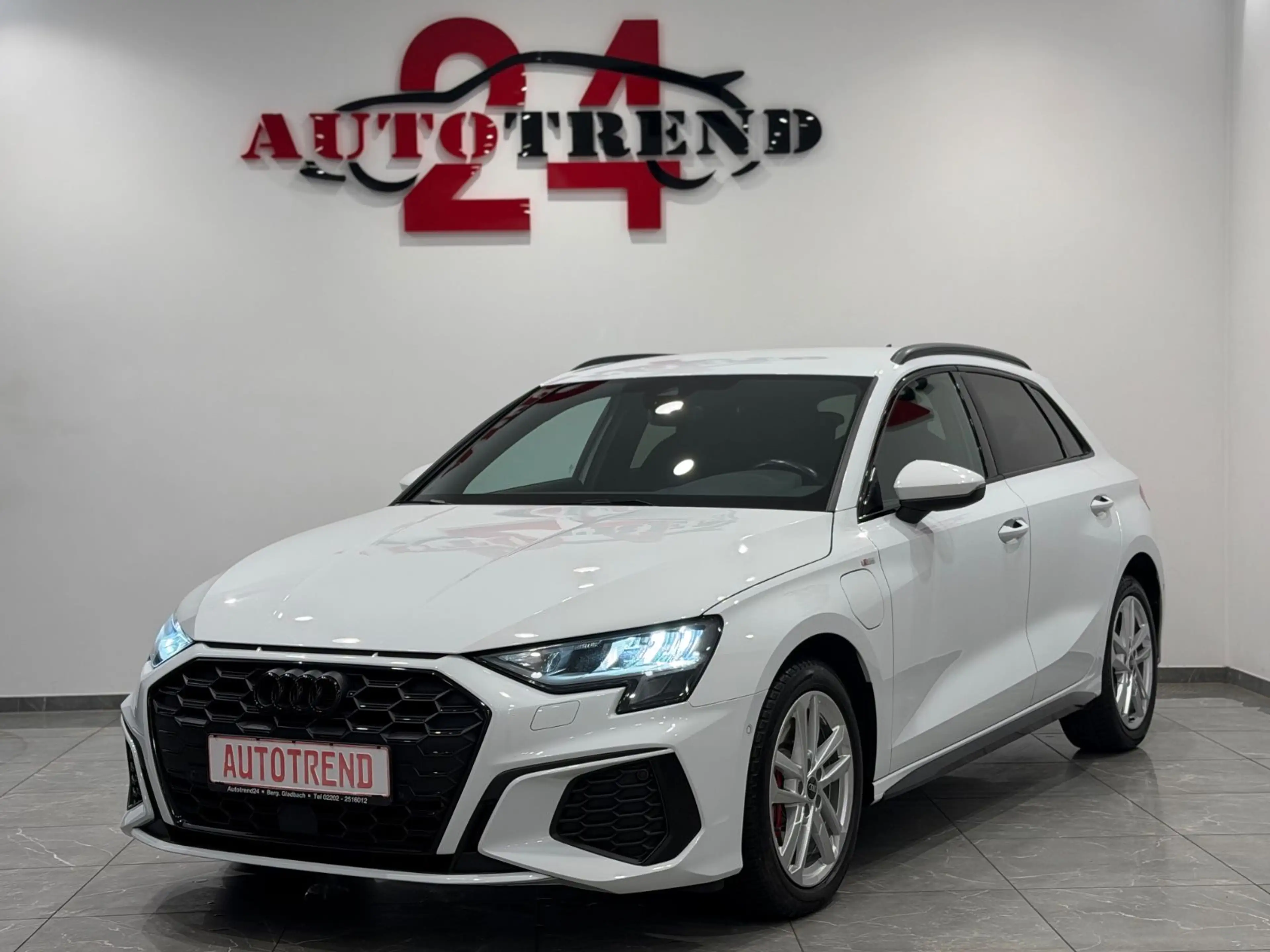 Audi A3 Sportback 45 TFSI e S-LINE SPORTPAKET 1.HAND — photo 3