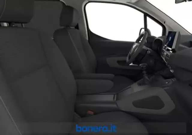 Toyota Proace view 7