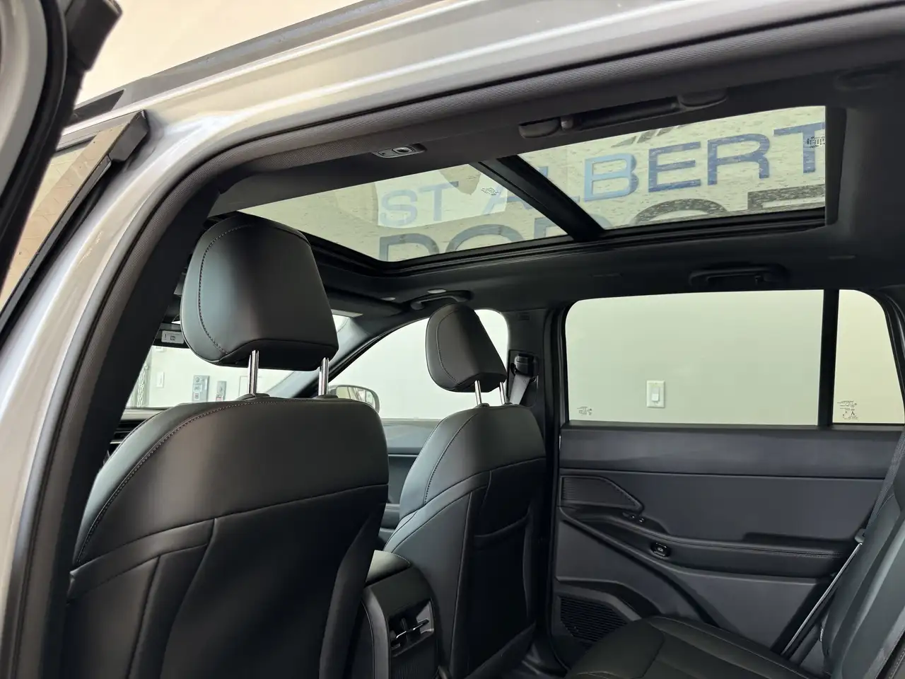 Jeep Cherokee снимка Jeep Cherokee