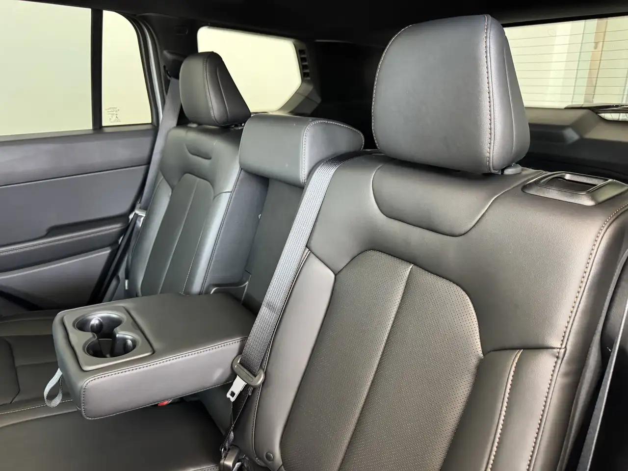 Jeep Cherokee снимка Jeep Cherokee