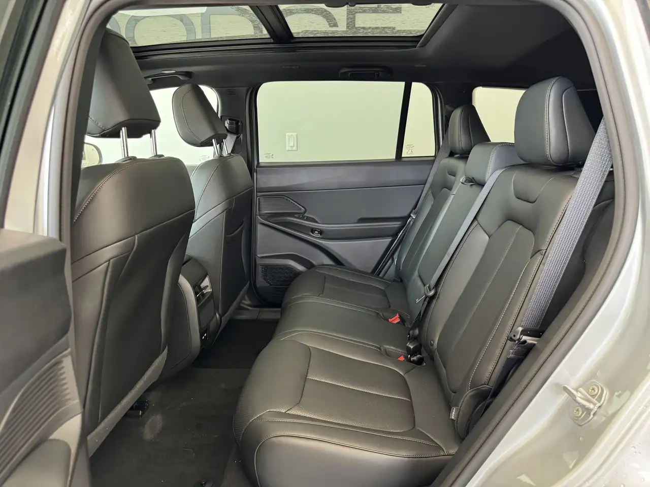 Jeep Cherokee снимка Jeep Cherokee