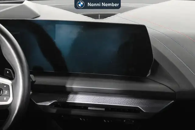 BMW 1 Series view 12