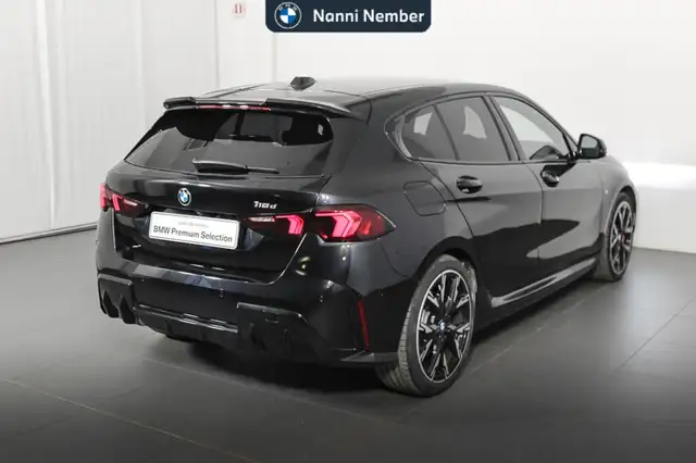 BMW 1 Series view 3