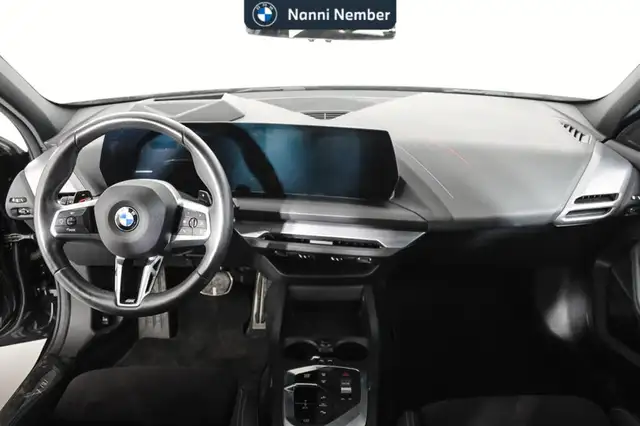 BMW 1 Series view 11