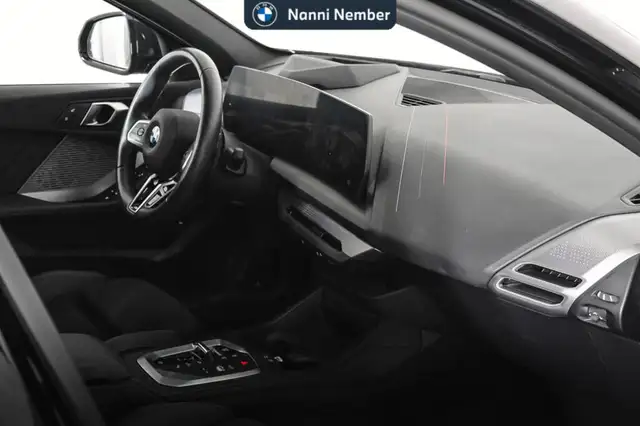 BMW 1 Series view 8