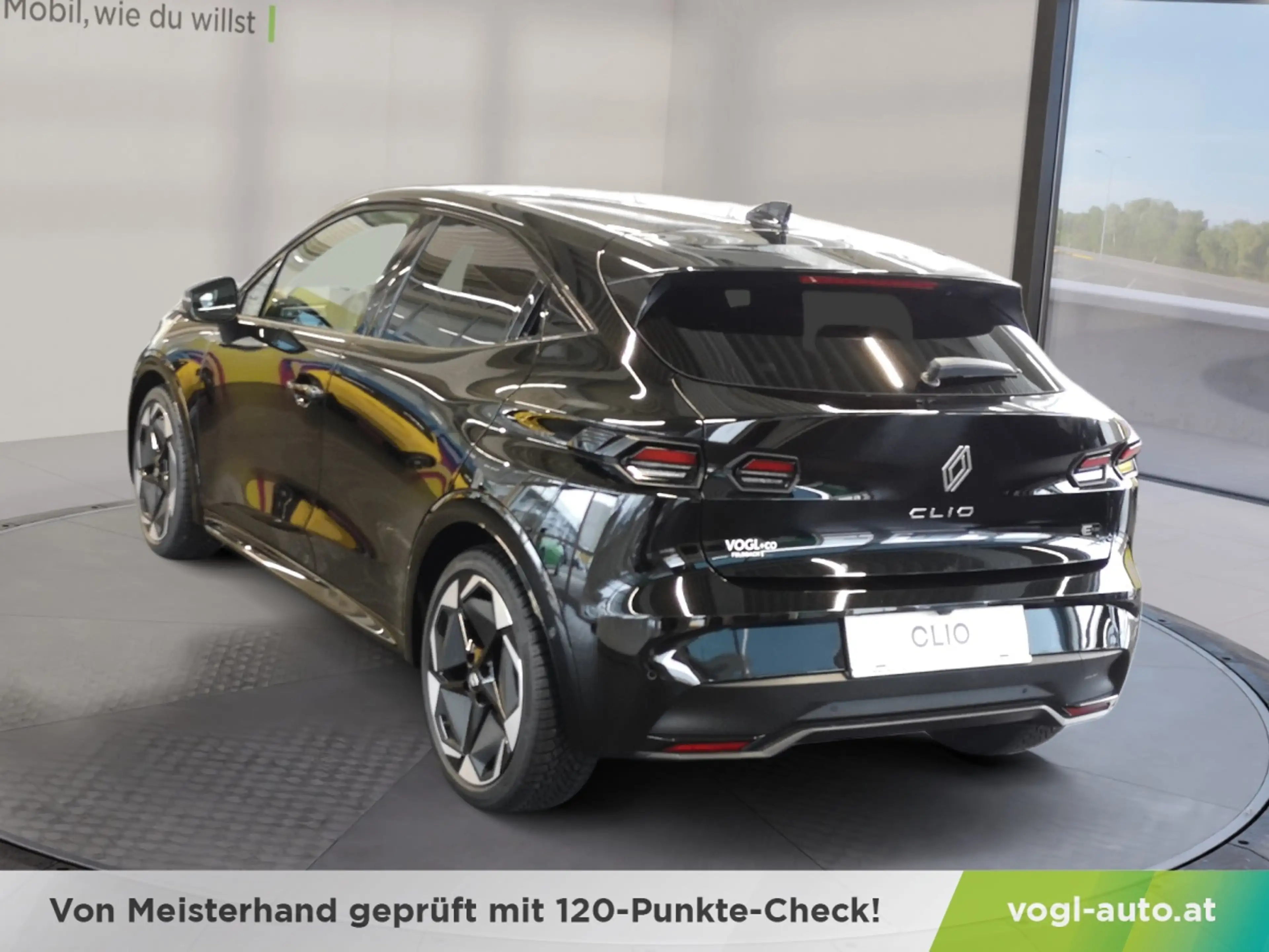 Renault Clio Techno Full Hybrid E-Tech 160 — photo 3