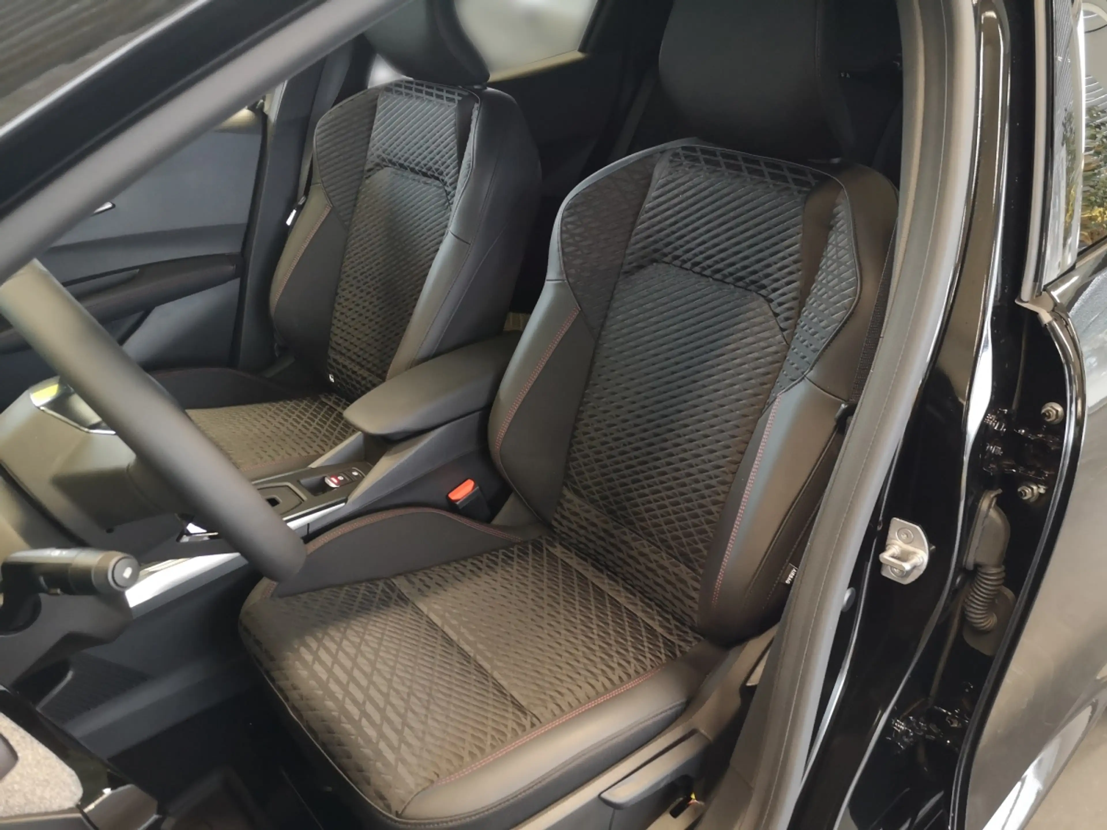Renault Clio Techno Full Hybrid E-Tech 160 — photo 5