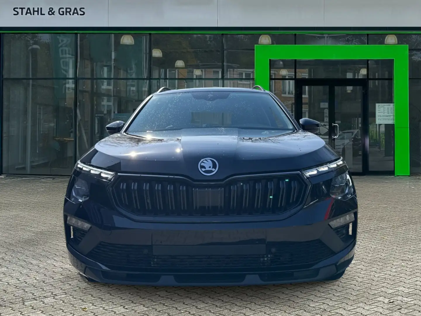 Skoda Kamiq Tour 1,0 TSI 85 kW 7-Gang-DSG AHK-klappbar Navi Di Noir - 2
