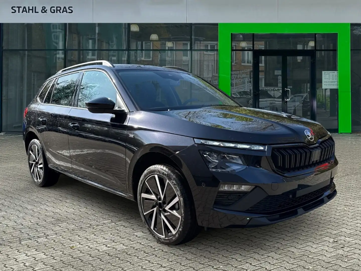 Skoda Kamiq Tour 1,0 TSI 85 kW 7-Gang-DSG AHK-klappbar Navi Di Noir - 1