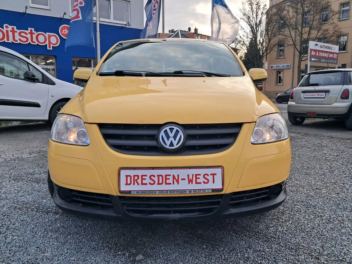 Volkswagen Fox Basis Jaune - 2