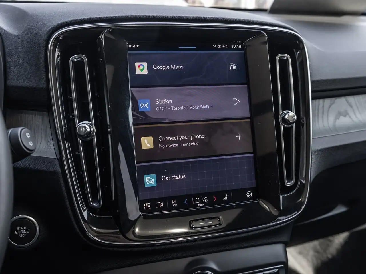 Volvo XC40 photo Volvo XC40