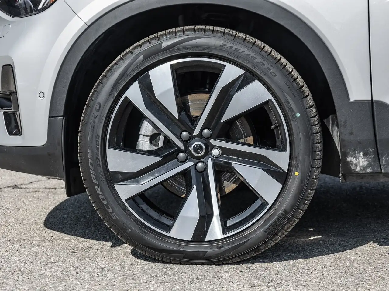 Volvo XC40 photo Volvo XC40