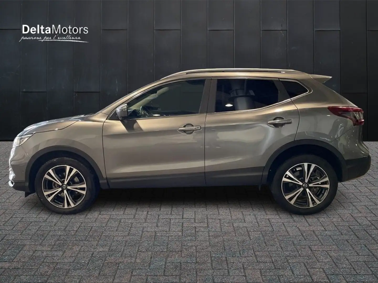 Nissan Qashqai II 2017 - Qashqai 1.5 dci Business 115cv dct Gris - 2