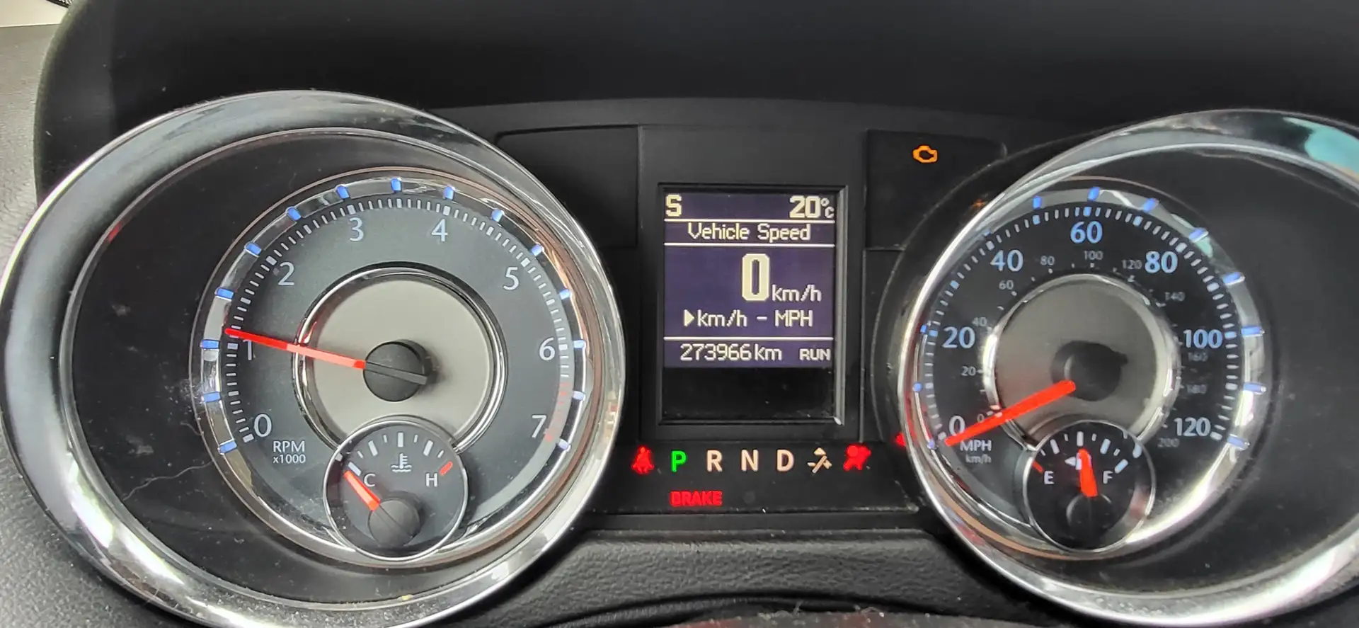 Chrysler Town & Country 3,6 lpg Silber - 2