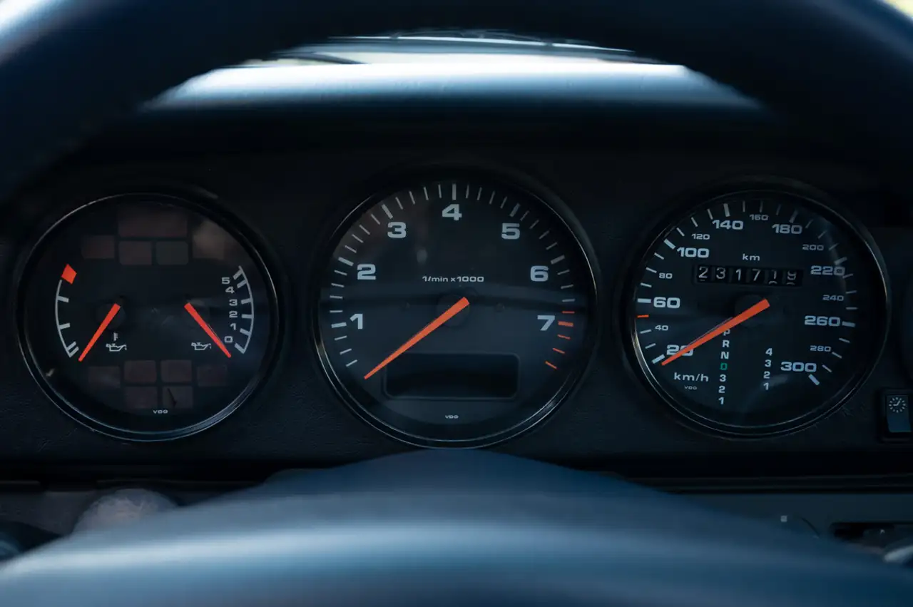 Porsche 993 Carrera 3.6 Tiptronic, foto 8
