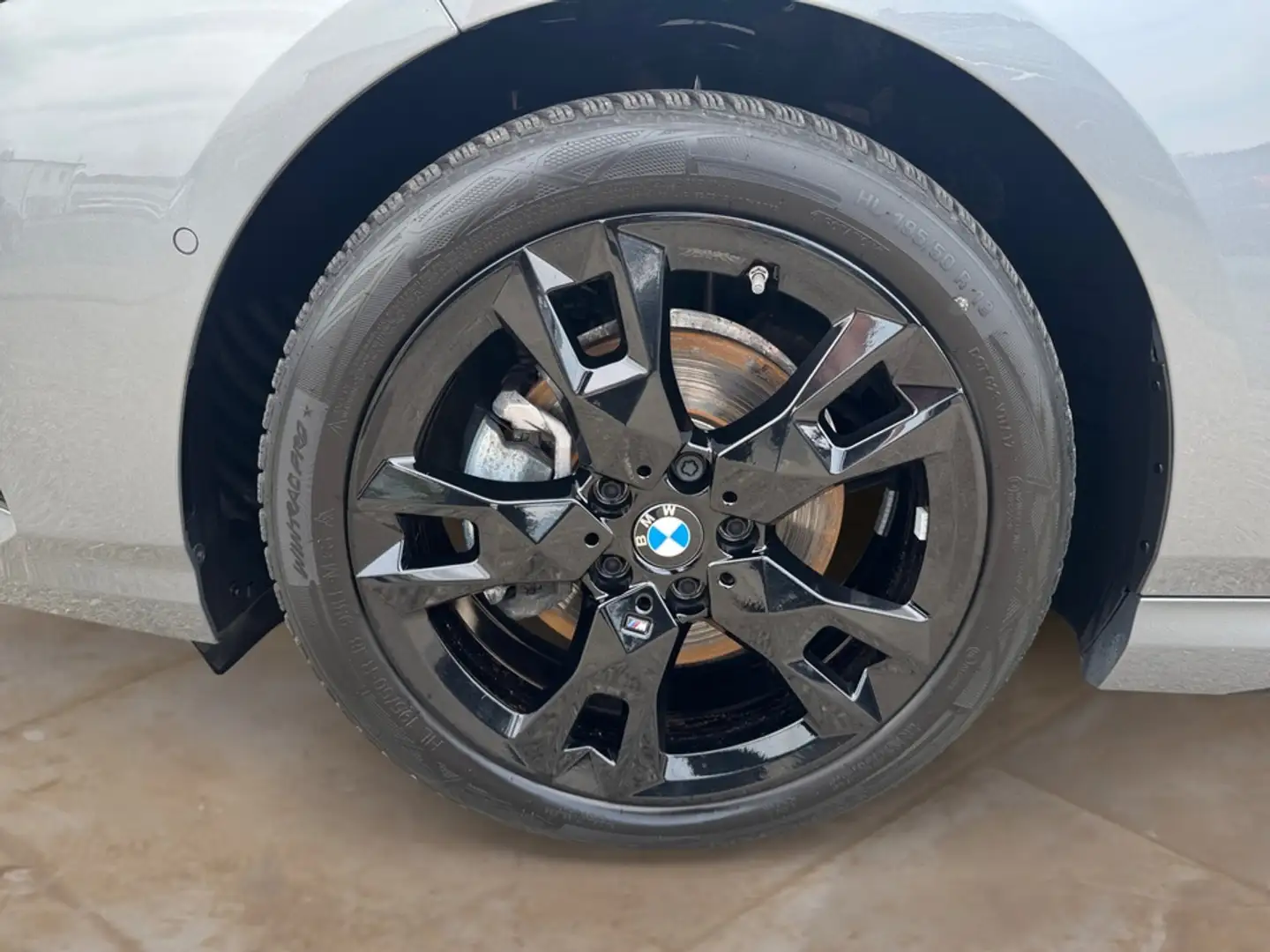 BMW 120 d M Sport / NP= 53.220,- / Memory / HiFi / Grau - 2