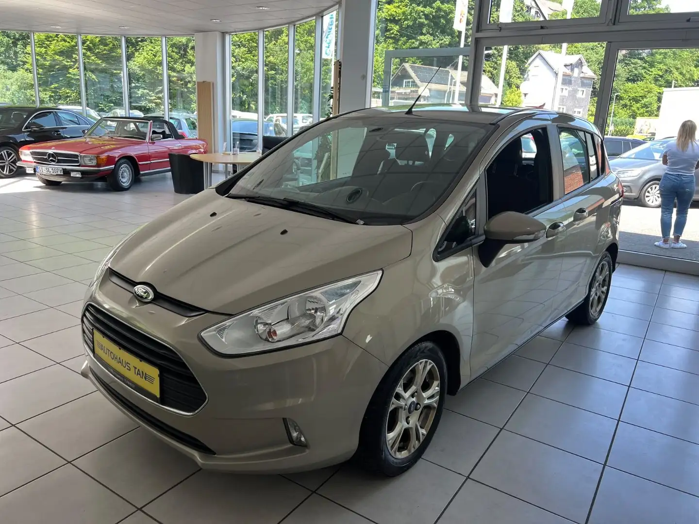 Ford B-Max B-MAX Sync Edition Grijs - 1