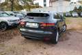 Jaguar F-Pace 2LD 180 CV PORTFOLIO \4X4\ GPS 3D CAMÉRA TOIT PANO JA 19 USB ATTELAGE BOITE AUTO Gris - thumbnail 3