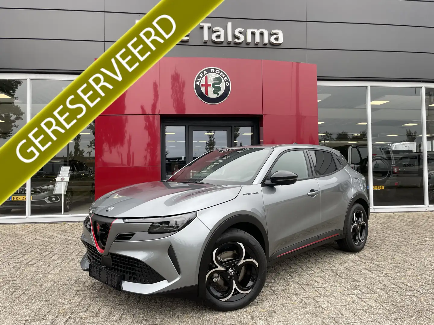 Alfa Romeo Junior 1.2 Turbo Ibrida Speciale | Stoelverwarming | Mass Gris - 1