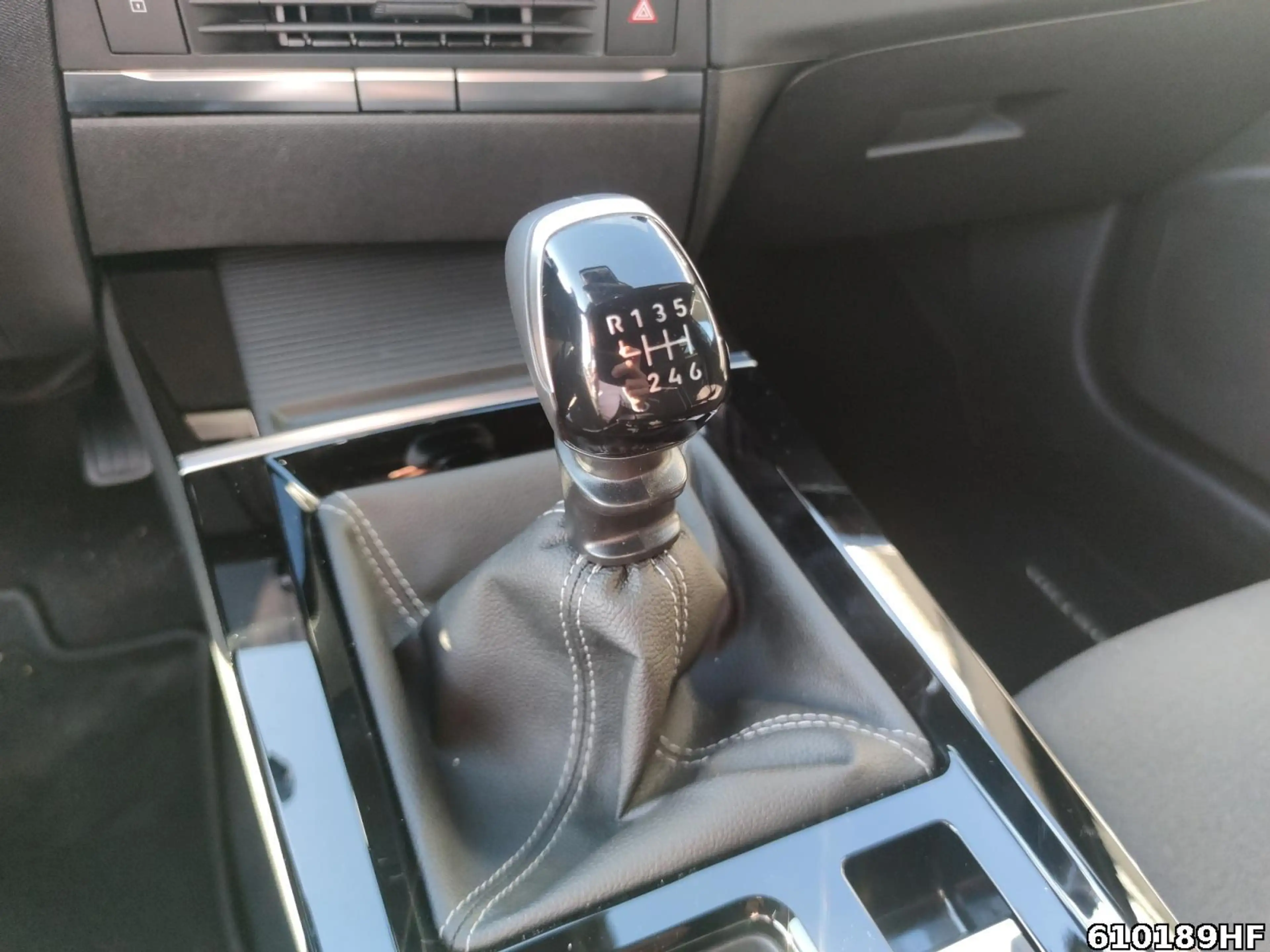 Opel Astra 1.2 Turbo GS (EURO 6e) — photo 13