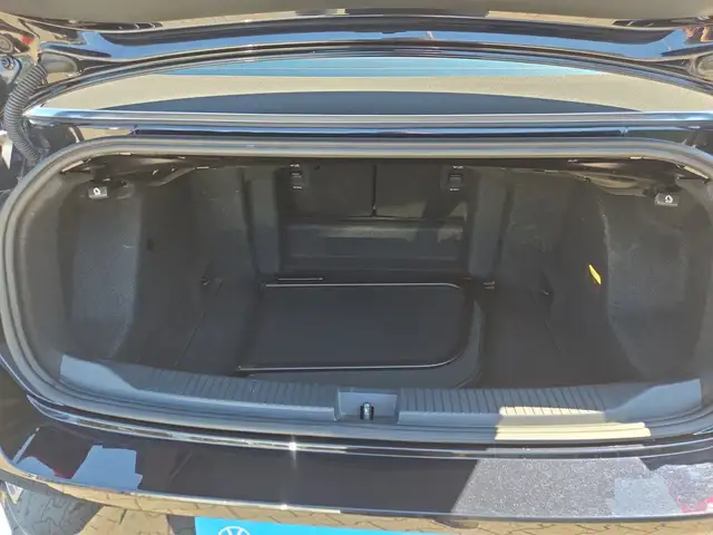 Volkswagen T-Roc view 14