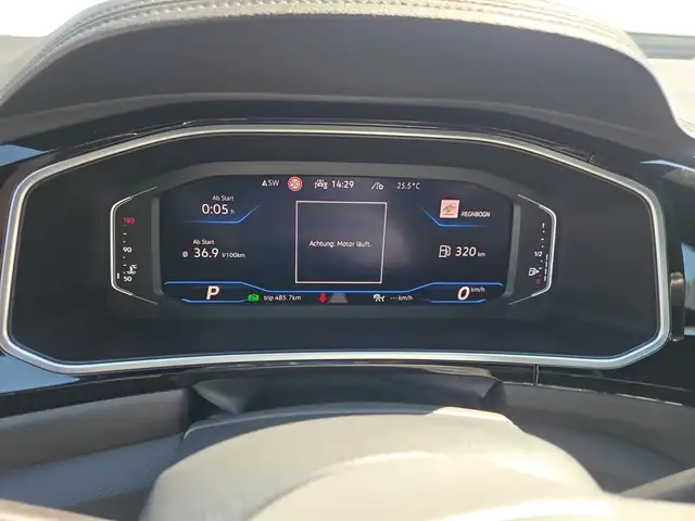 Volkswagen T-Roc view 9