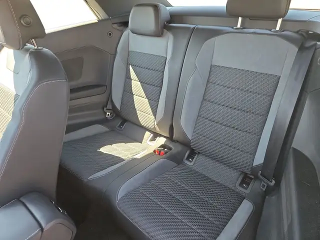 Volkswagen T-Roc view 10