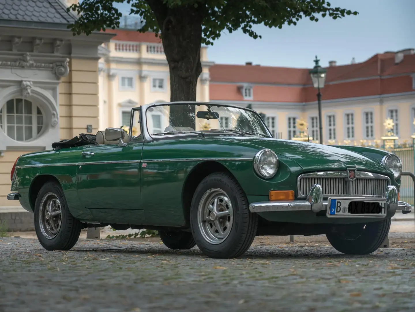 MG MGB Grün - 1
