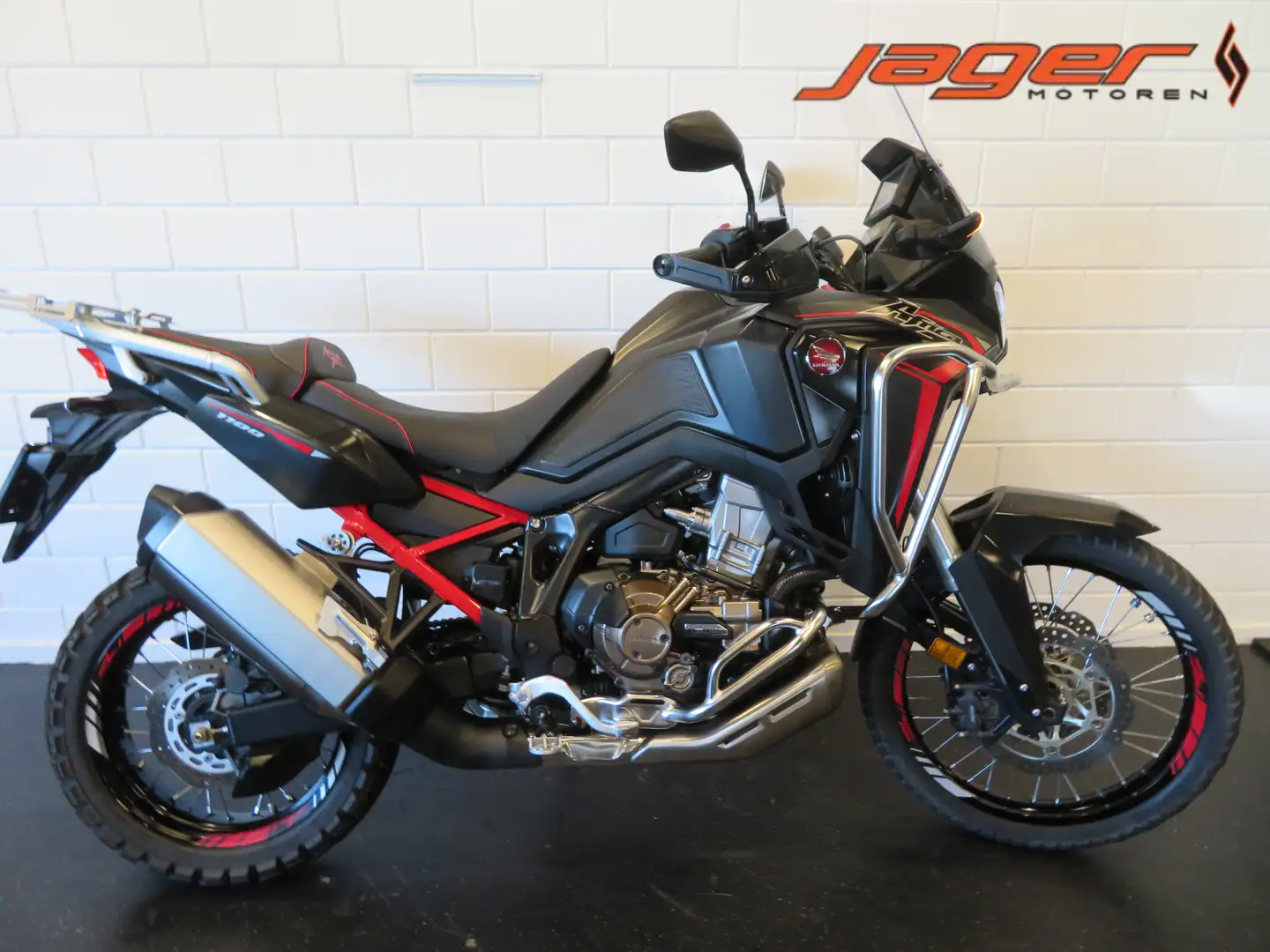 Honda CRF 1100 AFRICA TWIN DCT PERFECT!! Zwart - 1