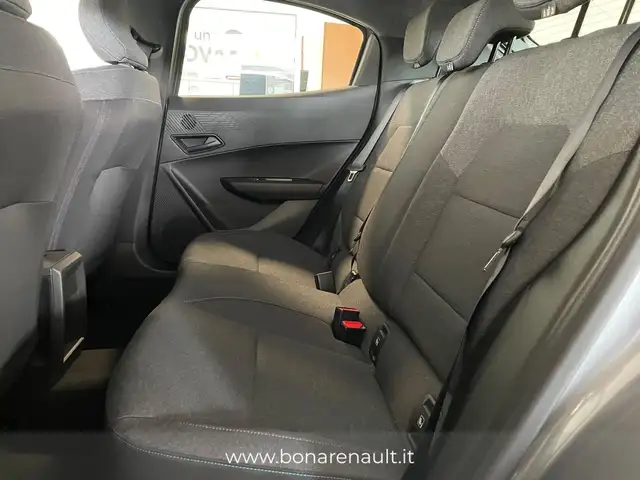 Renault Clio view 8