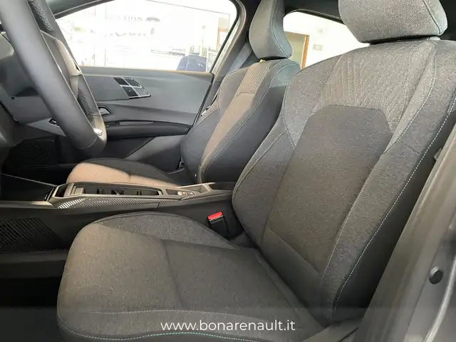 Renault Clio view 7