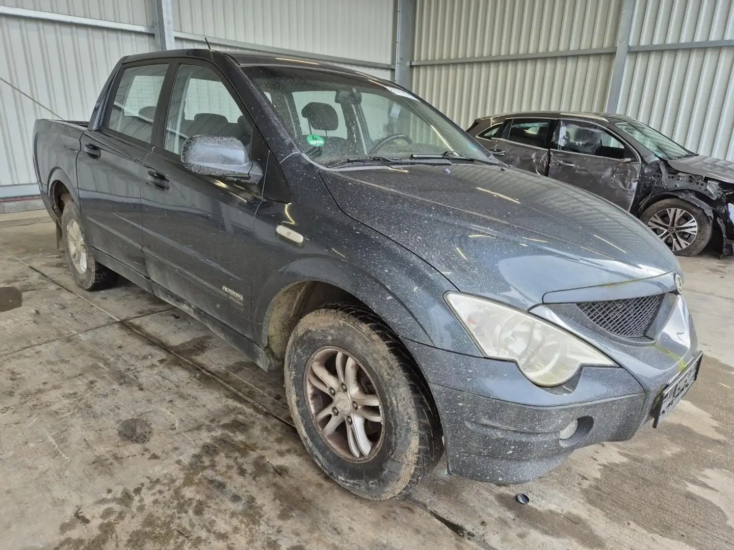 SsangYong Actyon Sports 200 Xdi 4WD ALLRAD 4*4 Gris - 2