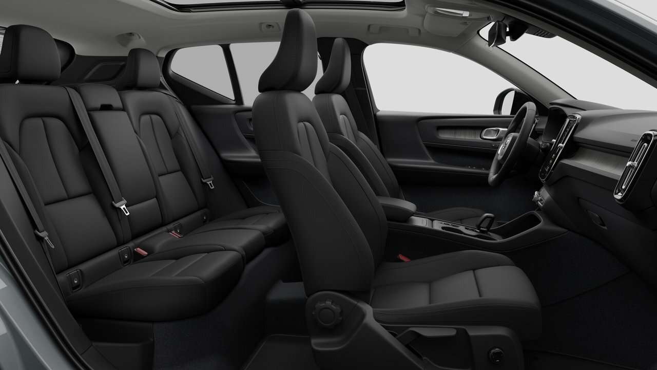 2026 Volvo XC40 Core (Dark Theme) thumb 13