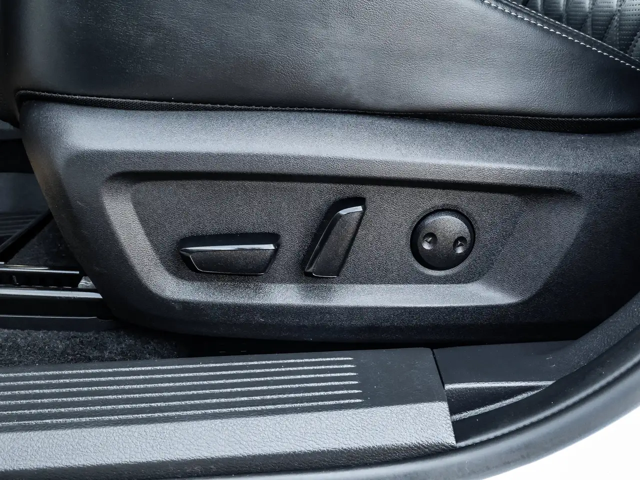 Nissan Rogue photo Nissan Rogue