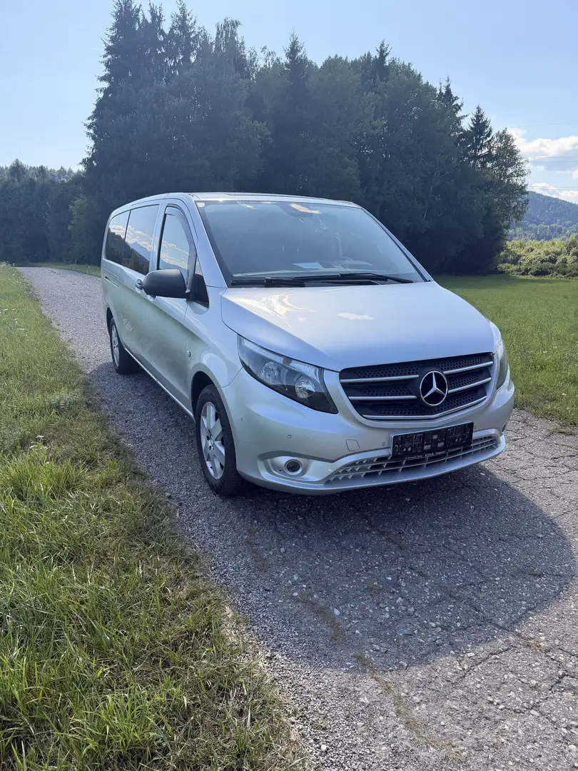 Mercedes-Benz Vito Tourer Pro 119 4x4 Aut. Silber - 2