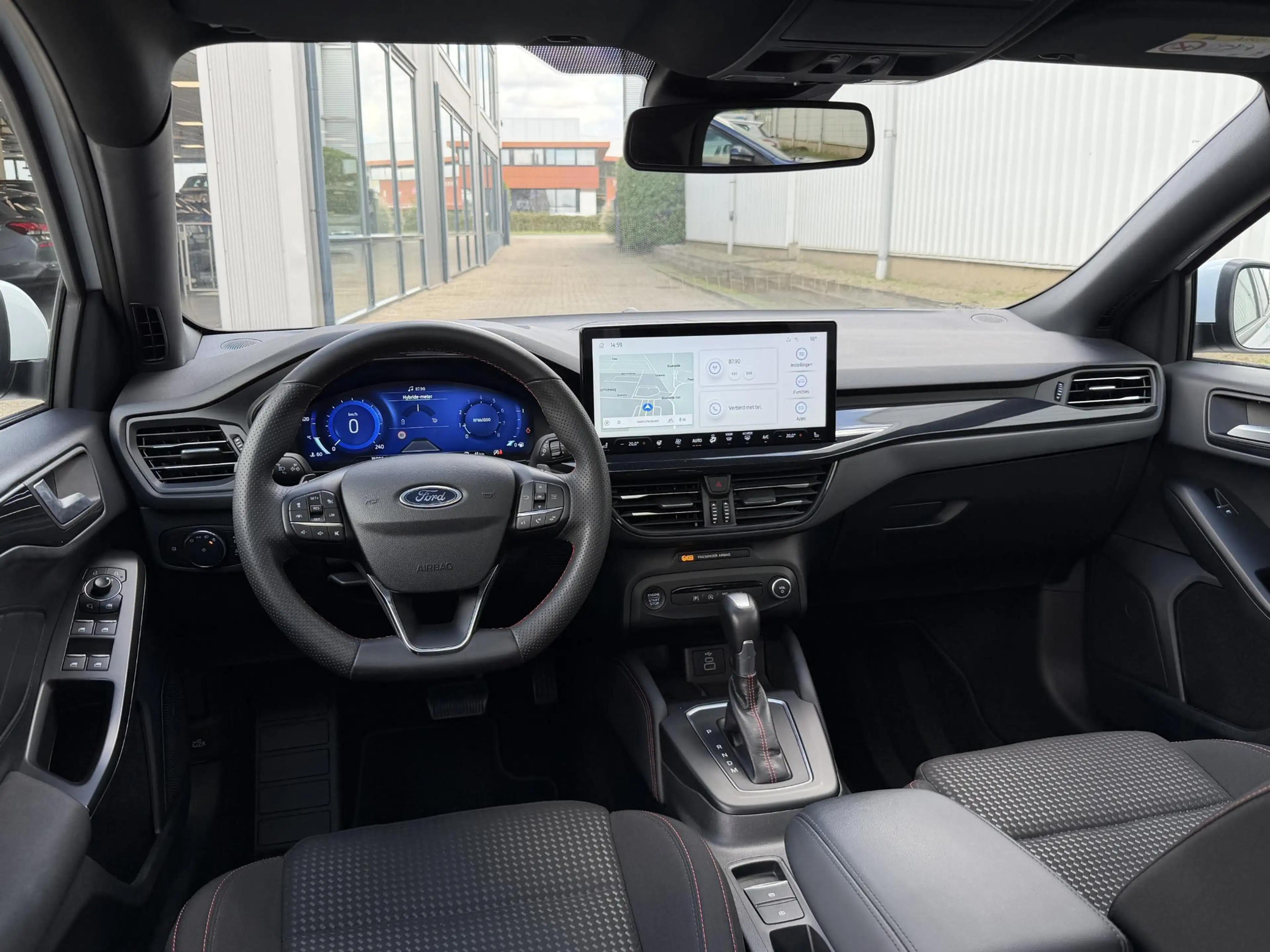 Ford Focus Wagon 1.0 EcoBoost Hybrid ST Line Style | Pano-sch — photo 3