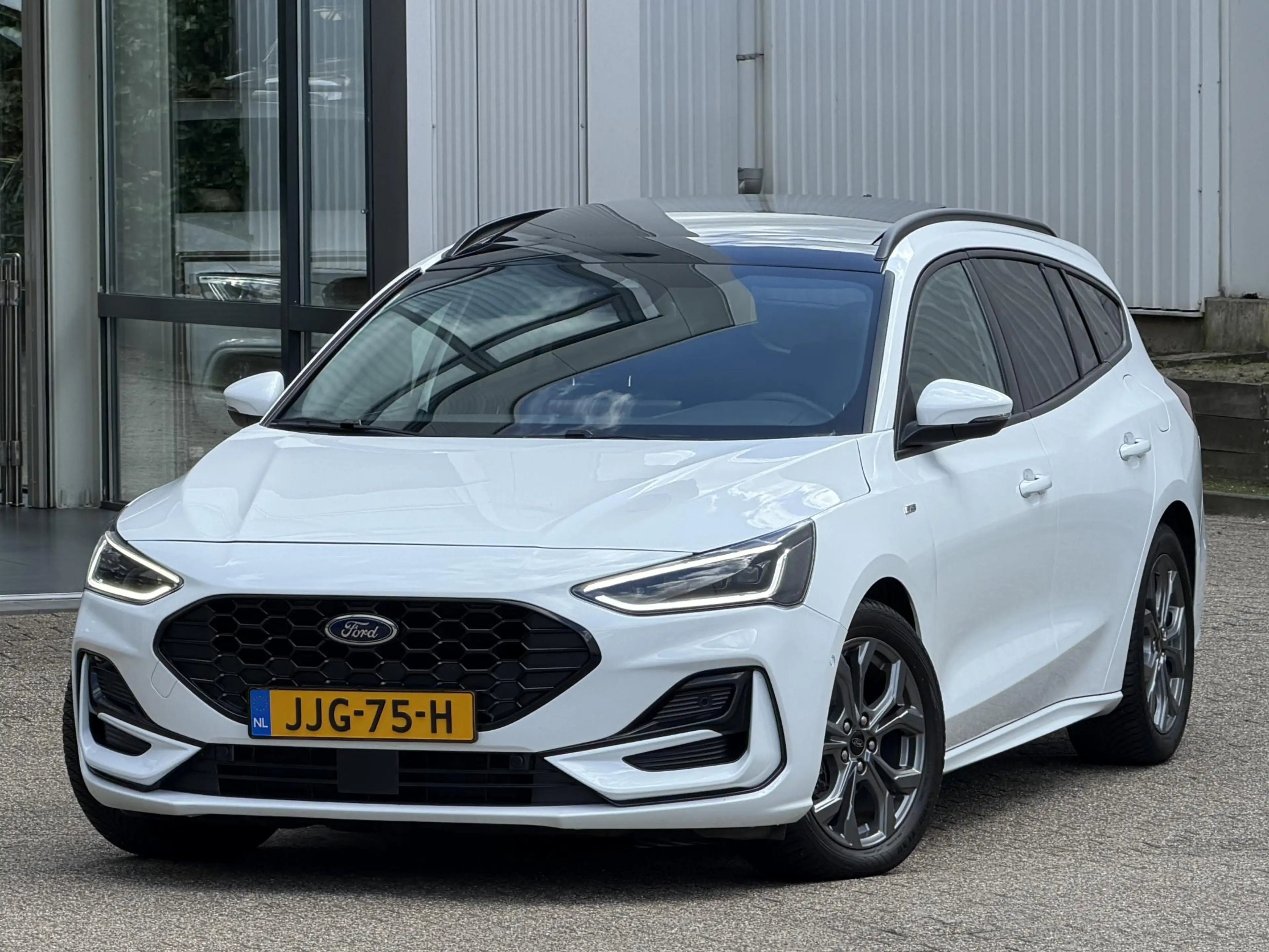 Ford Focus Wagon 1.0 EcoBoost Hybrid ST Line Style | Pano-sch — photo 10