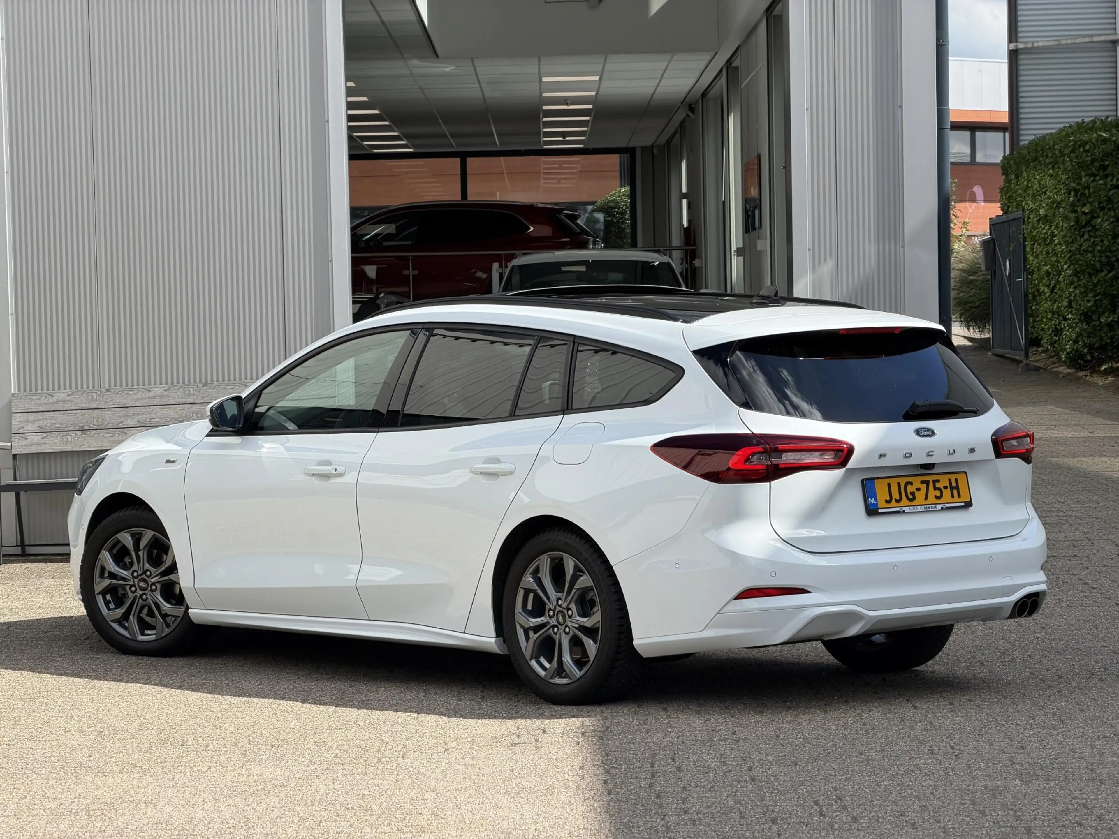 Ford Focus Wagon 1.0 EcoBoost Hybrid ST Line Style | Pano-sch — photo 37
